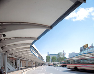 JR KORIYAMA STATION / taxi stand and bus stop
